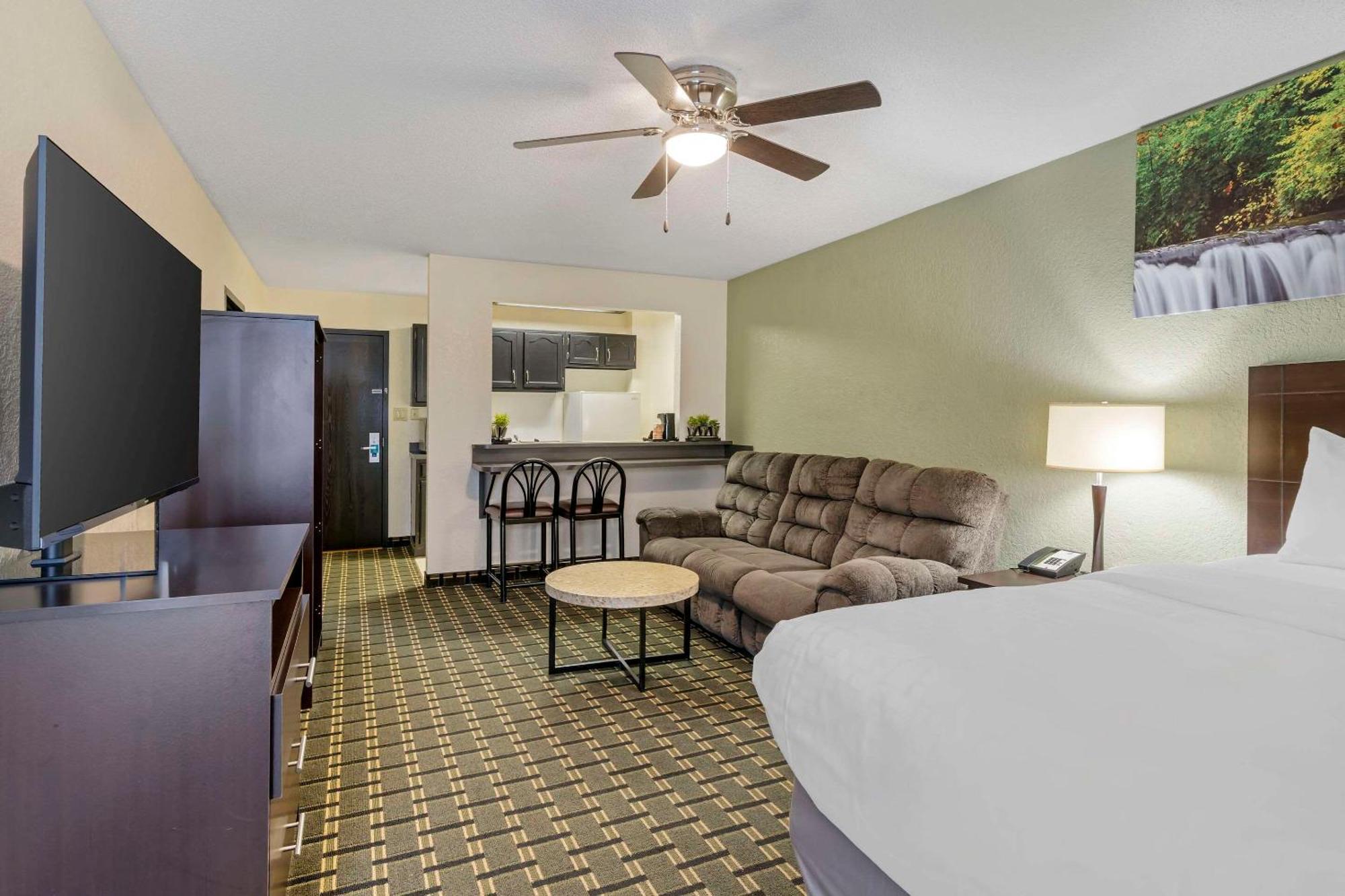 Clarion Pointe Otel Jasper Dış mekan fotoğraf
