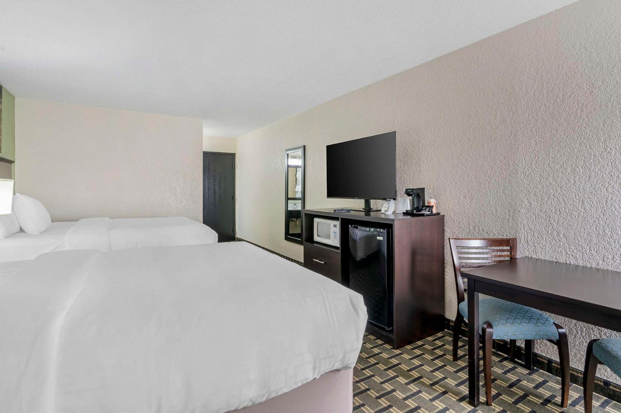 Clarion Pointe Otel Jasper Dış mekan fotoğraf