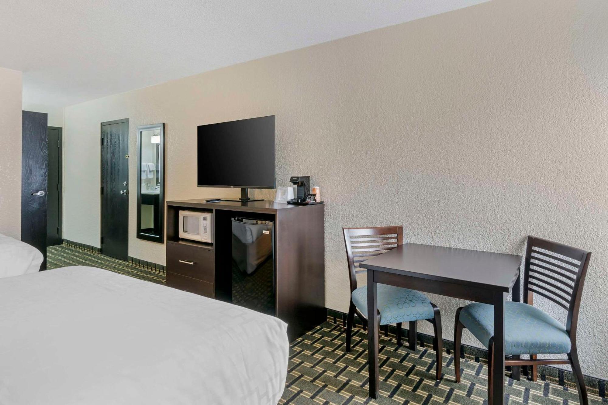 Clarion Pointe Otel Jasper Dış mekan fotoğraf